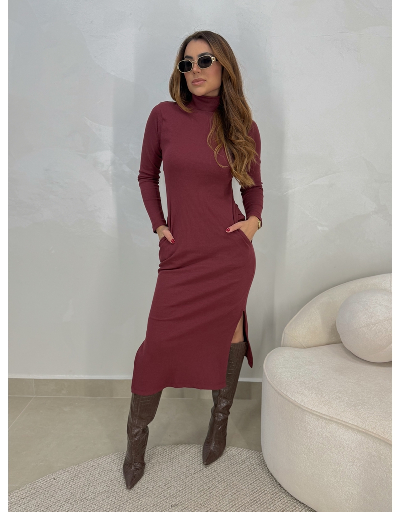 Vestido Canelado Madrid Cereja