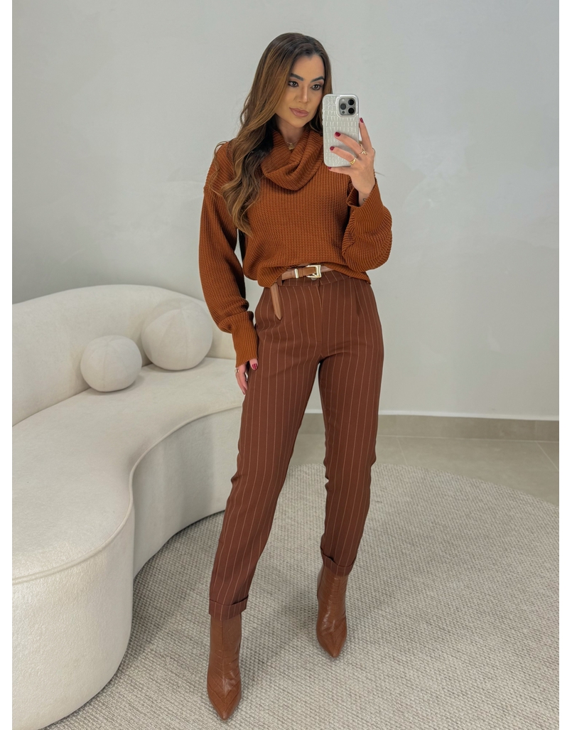 Calça Alfaiataria Risca de Giz Marrom