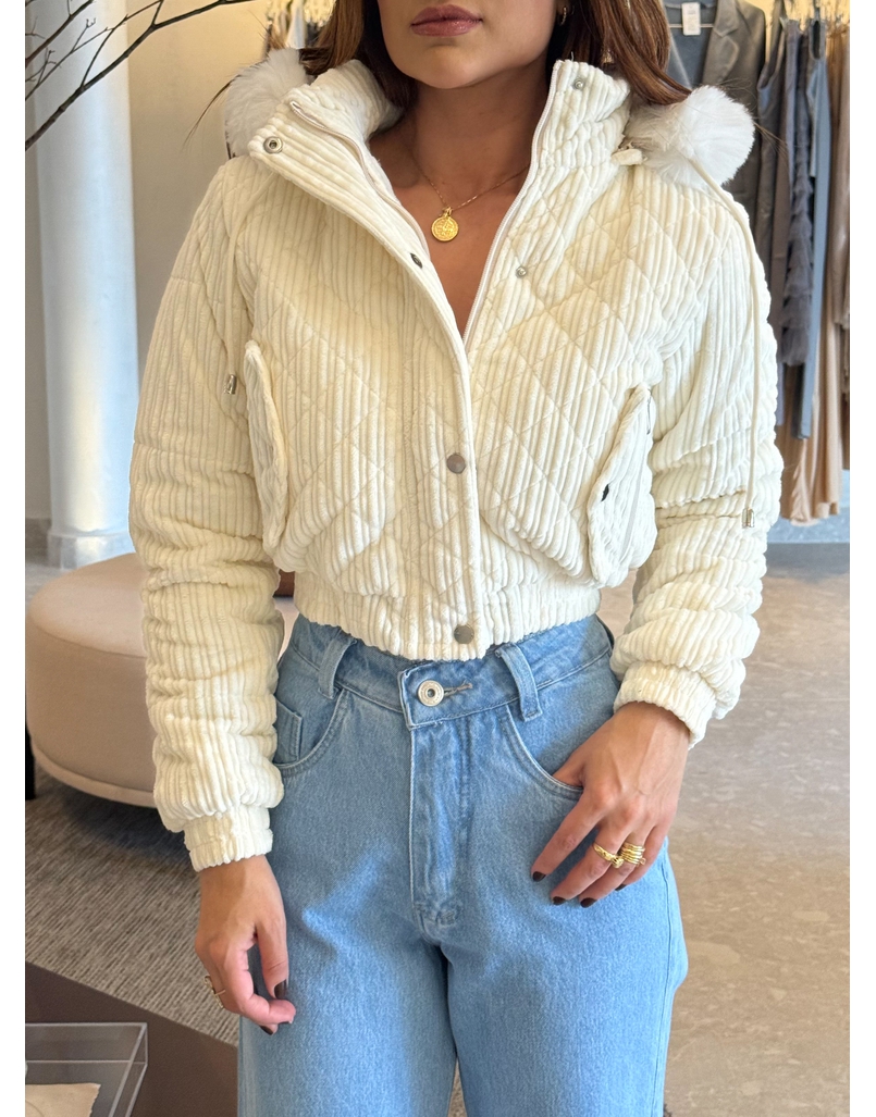 Casaco Pelo Fiorella Off