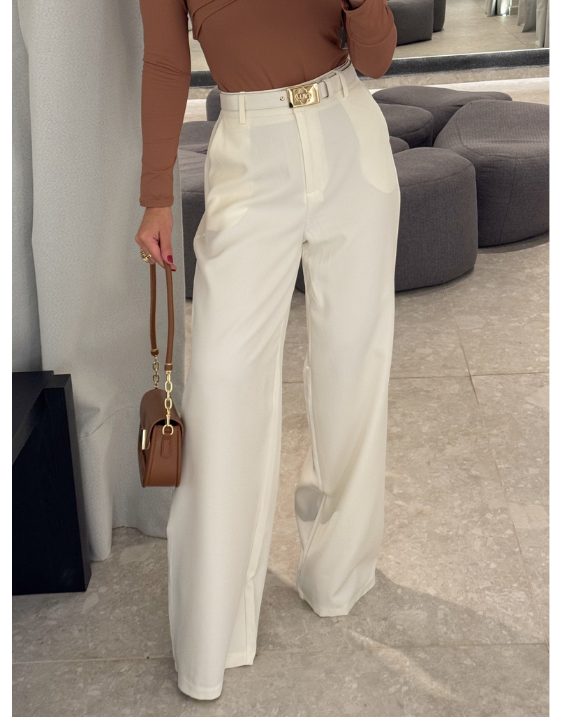 Calça Pantalona Beatriz Off