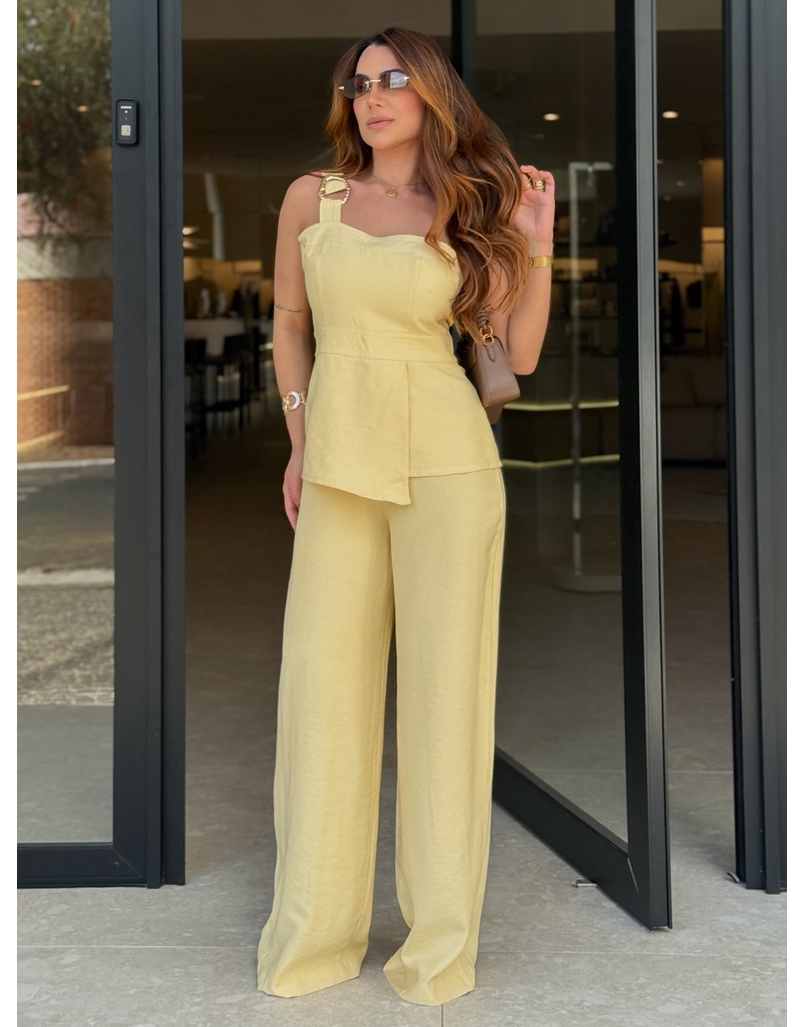 Macacão Fivela Cibele Manteiga