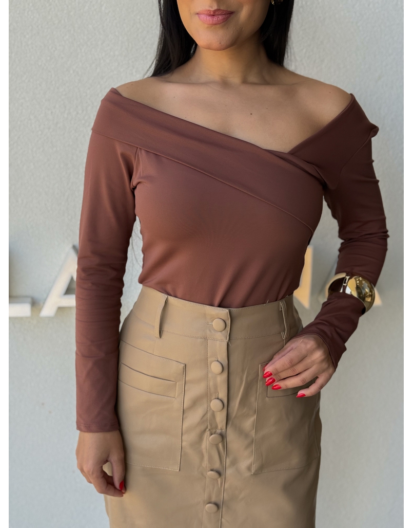 Body Decote Assimétrico Luna Café 