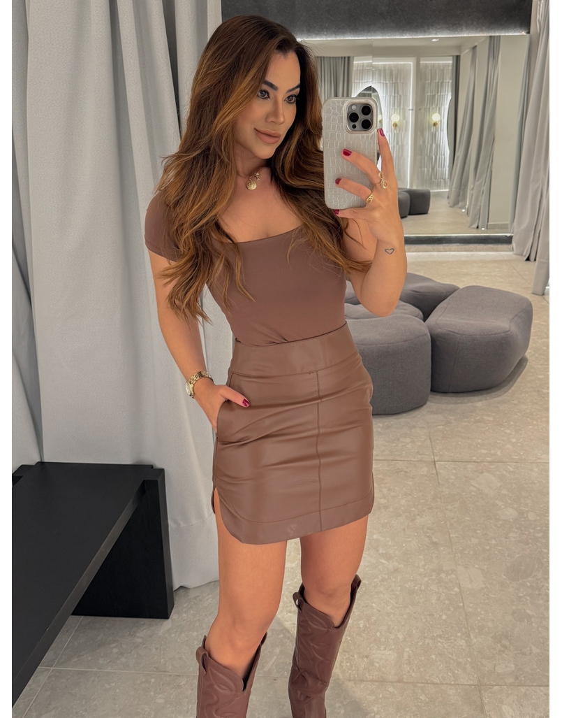 Saia Couro Fake Heloisa Café