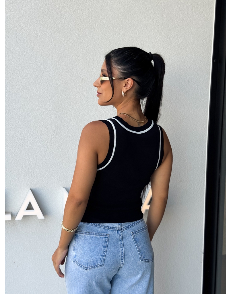 Blusa Regata Nicole Preta