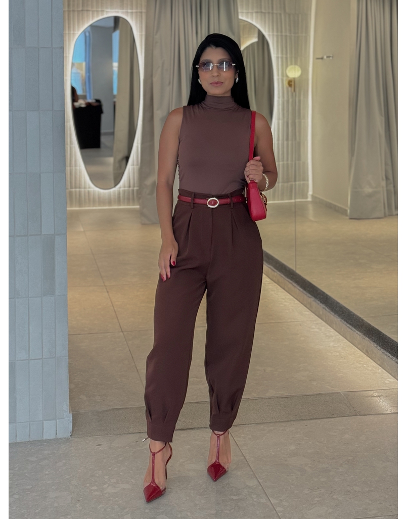 Calça Alfaiataria Cenoura Café