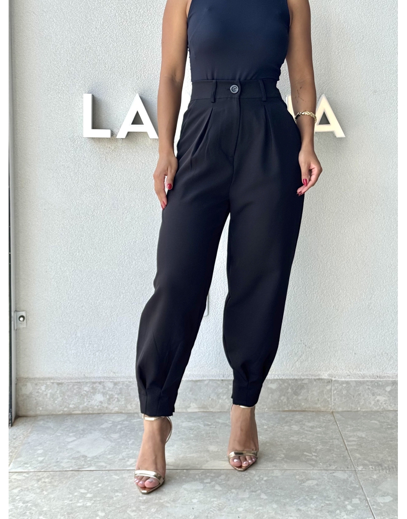 Calça Alfaiataria Cenoura Preta