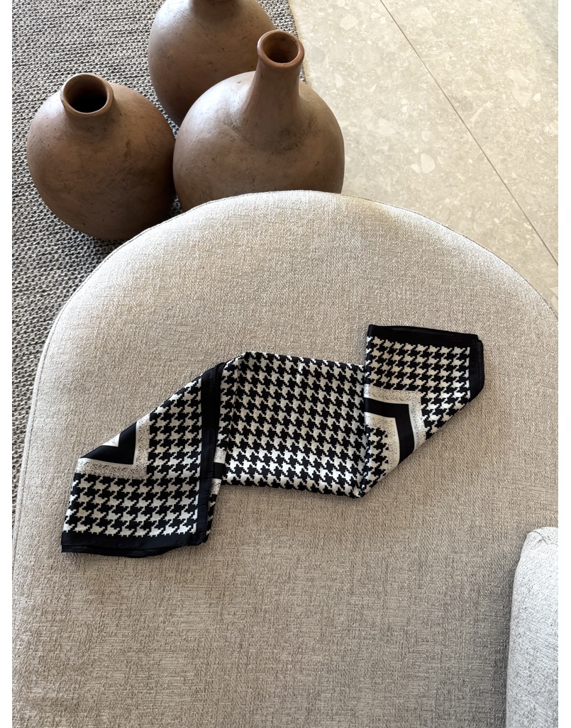 Lenço Fernanda Preto