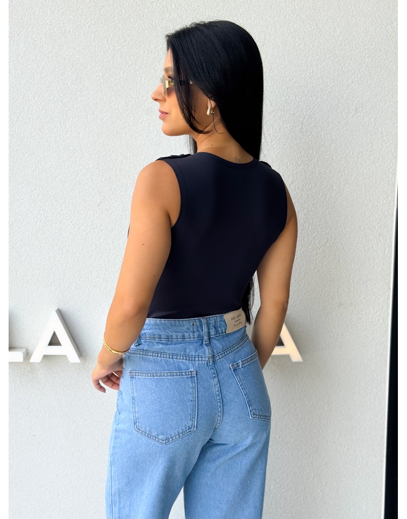 Body Decote Gaia Preto