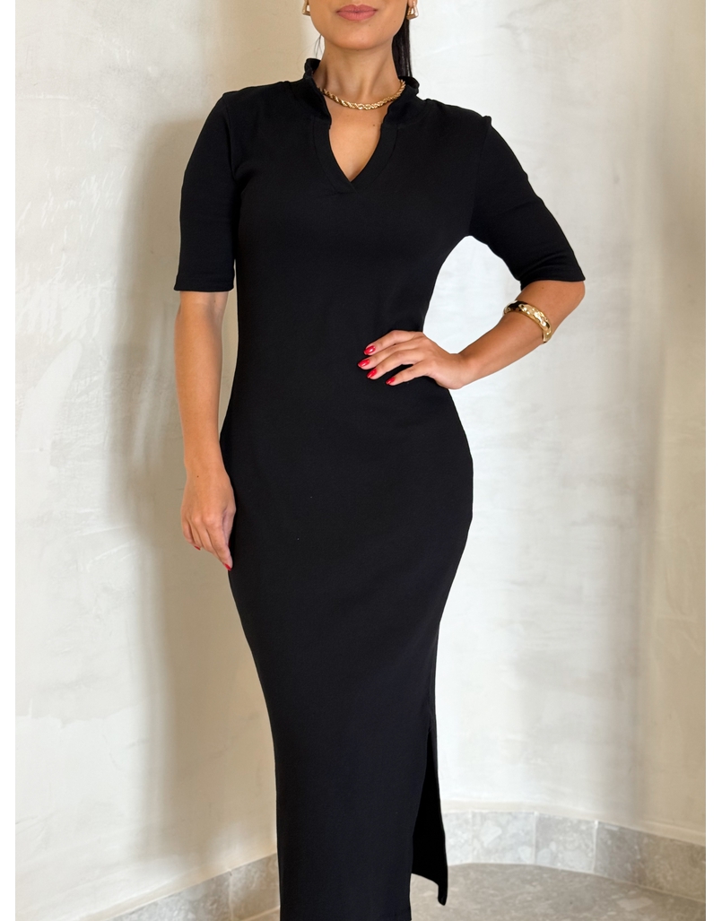 Vestido Canelado Gola Polo Tais Preto