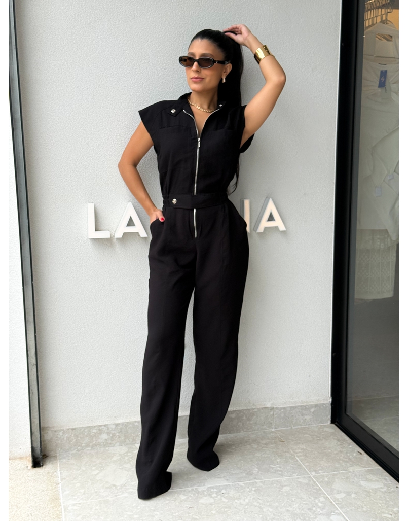 Macacão Tereza Preto 