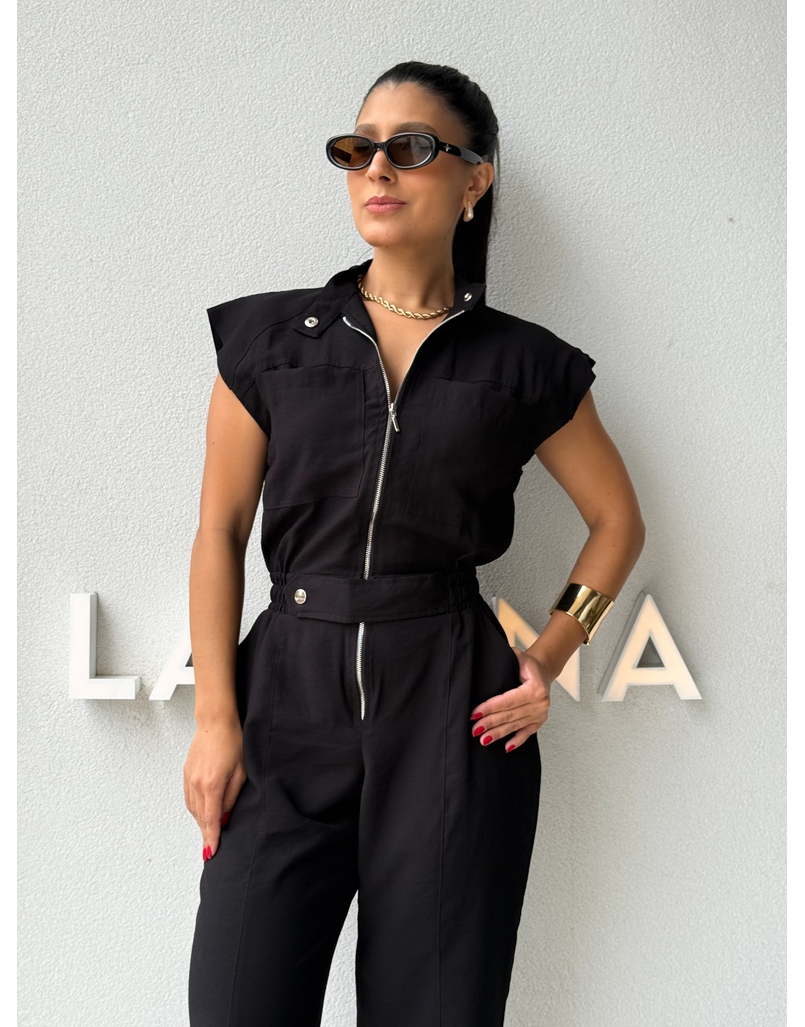 Macacão Tereza Preto 