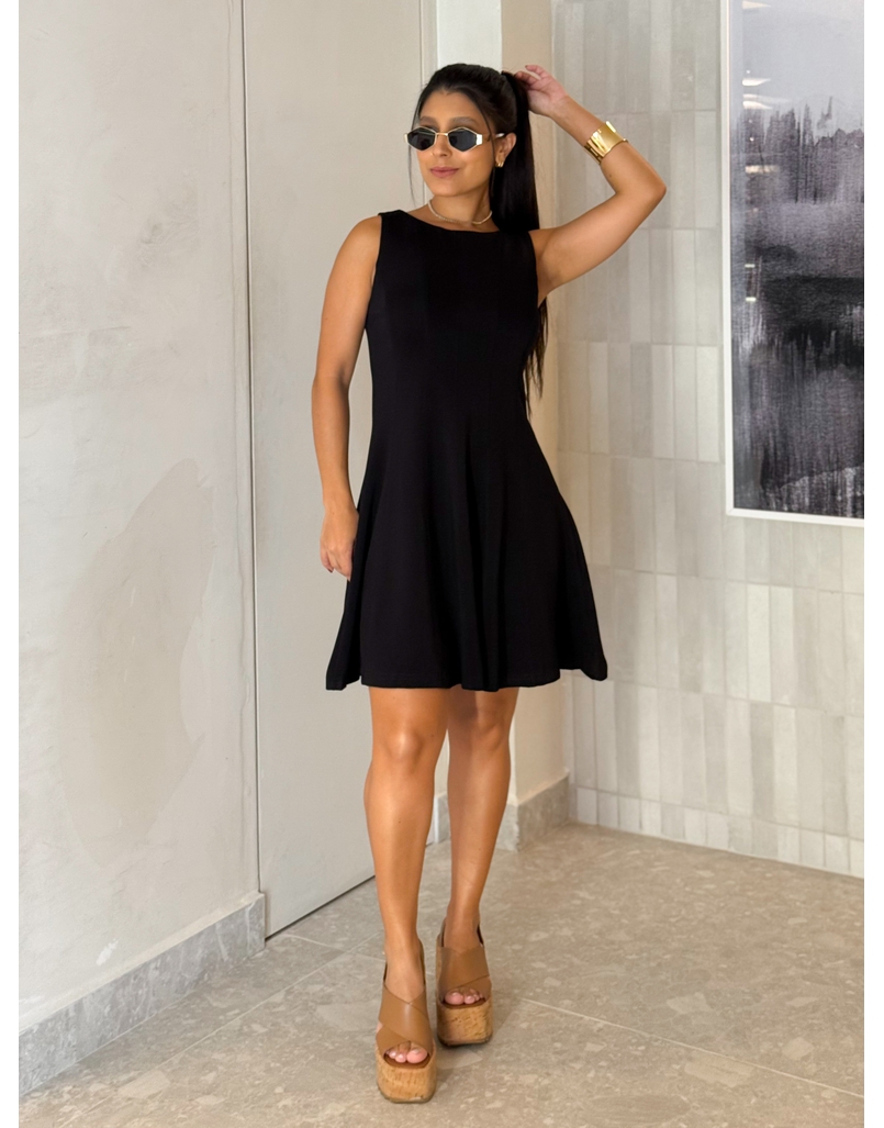 Vestido Regata Evasê Laila Preto