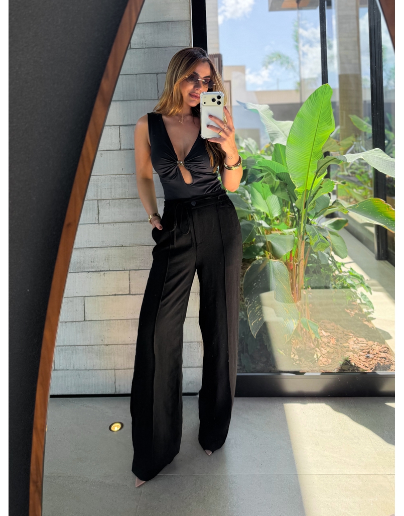 Calça Pantalona Sara Preta