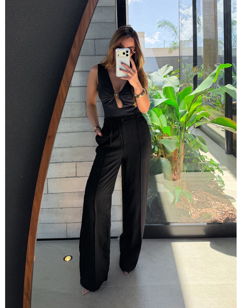 Body Decote Debora Preto 