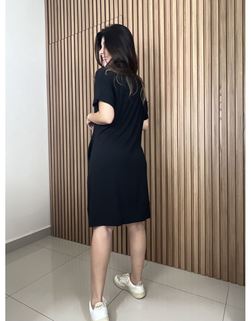 Vestido Midi Basic Preto.