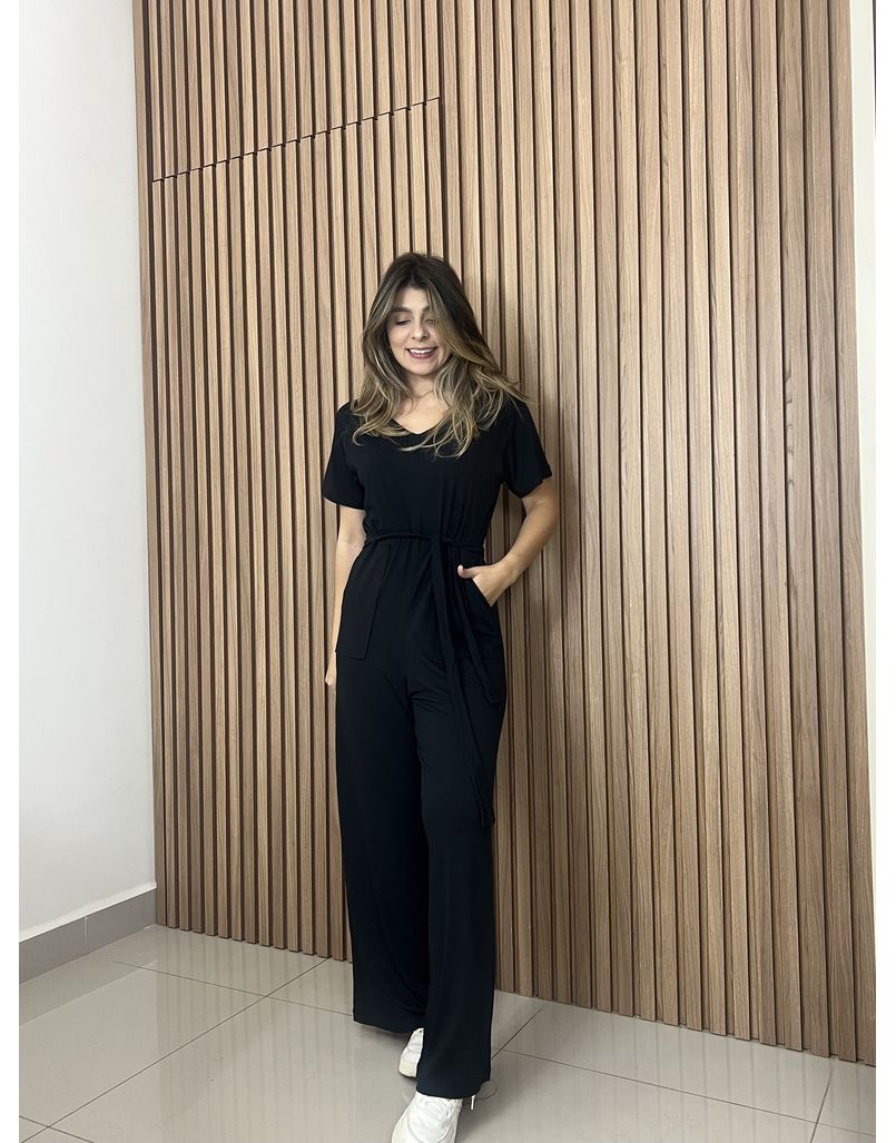 Macacão Basic Preto - IZABELA ROSA