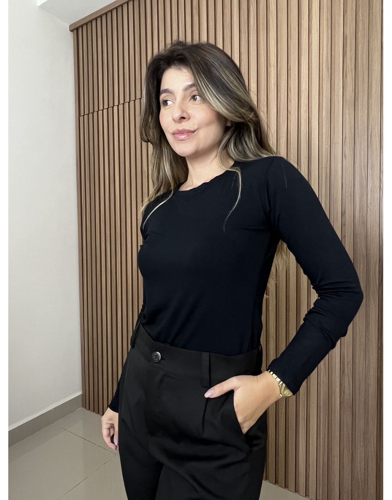 Blusa Basica Preta - IZABELA ROSA