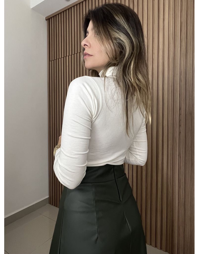 Blusa Basica Gola Alta Off