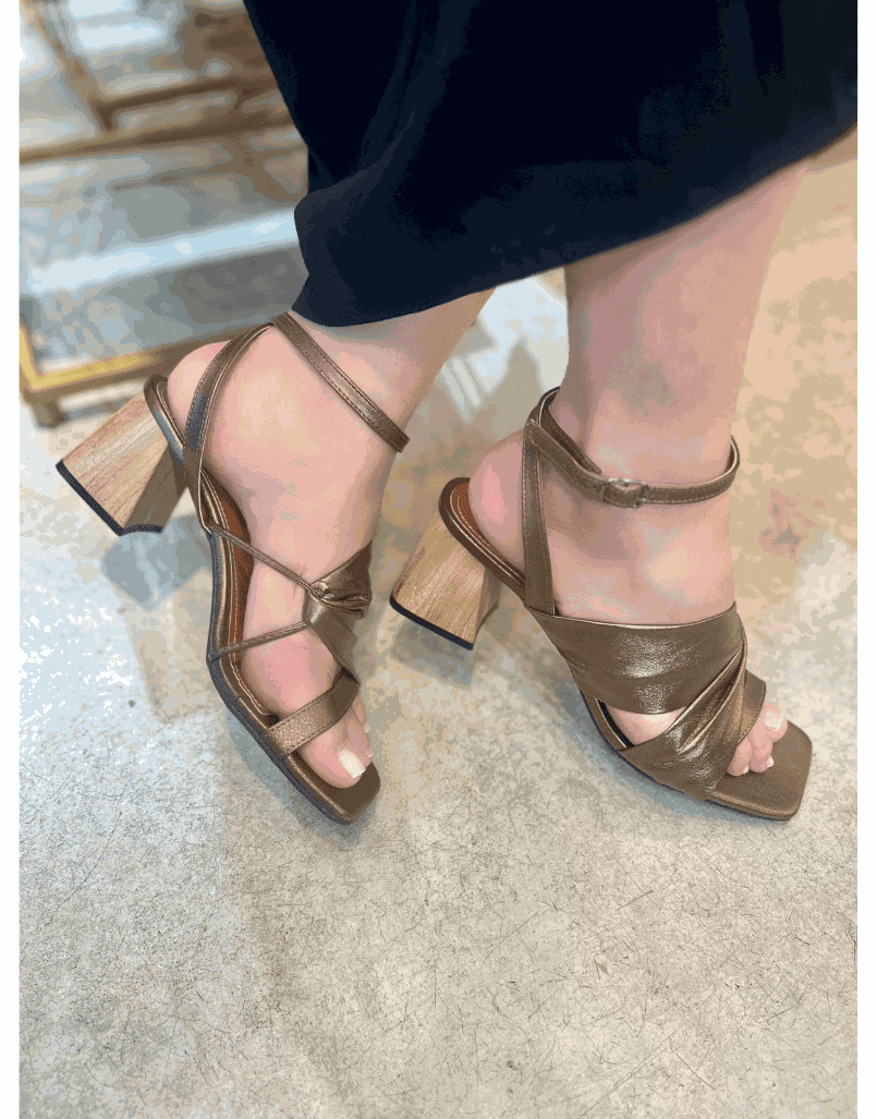 Sandalia Brenda... - Shine Shoes