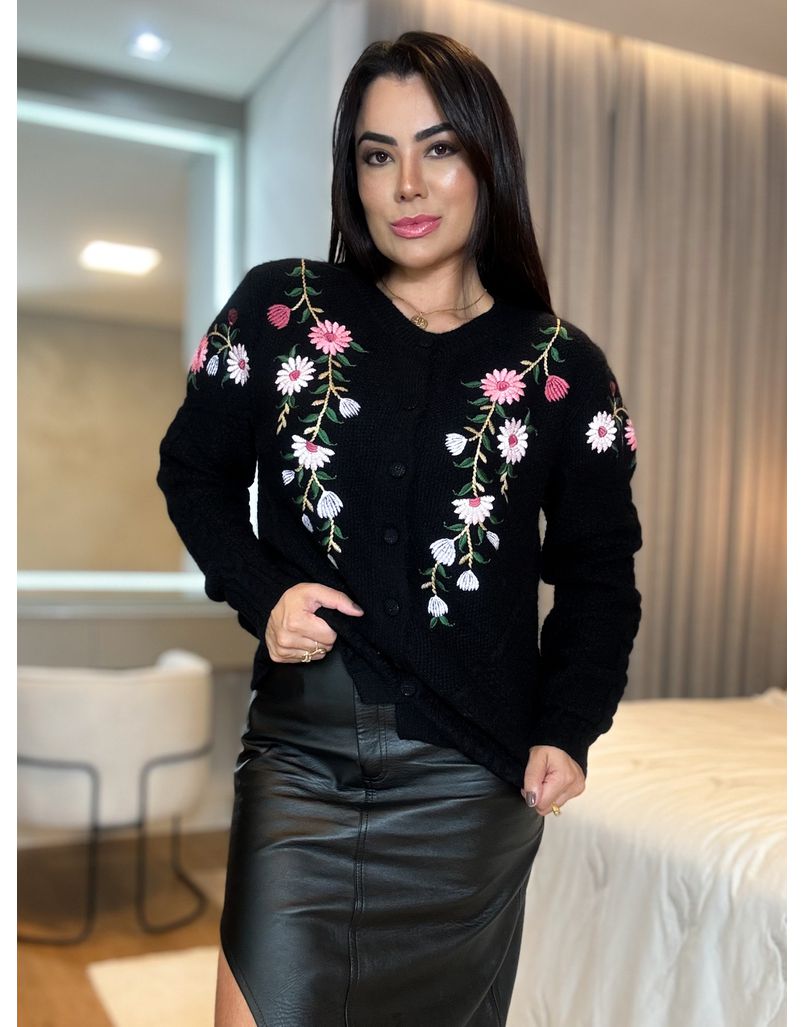 Blusa Tricot Flowers Preta