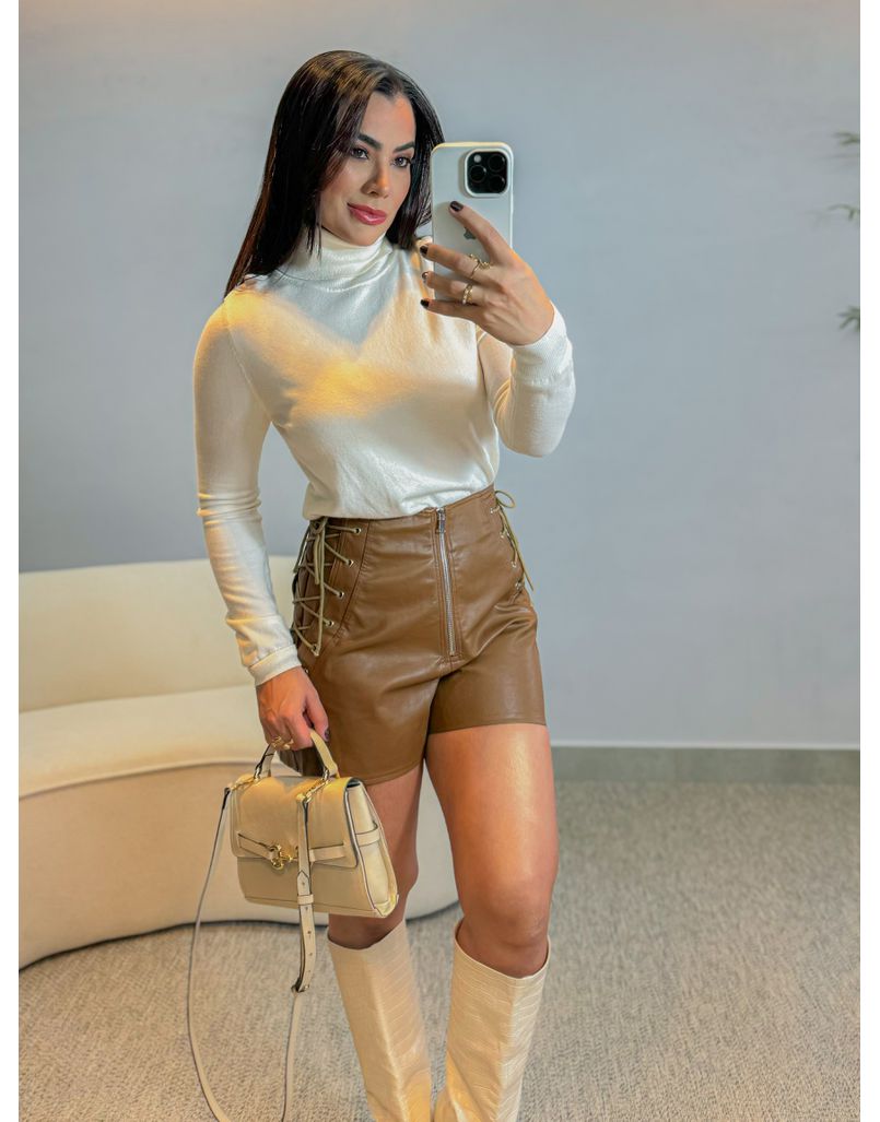 Short Couro Fake Romênia Caramelo 