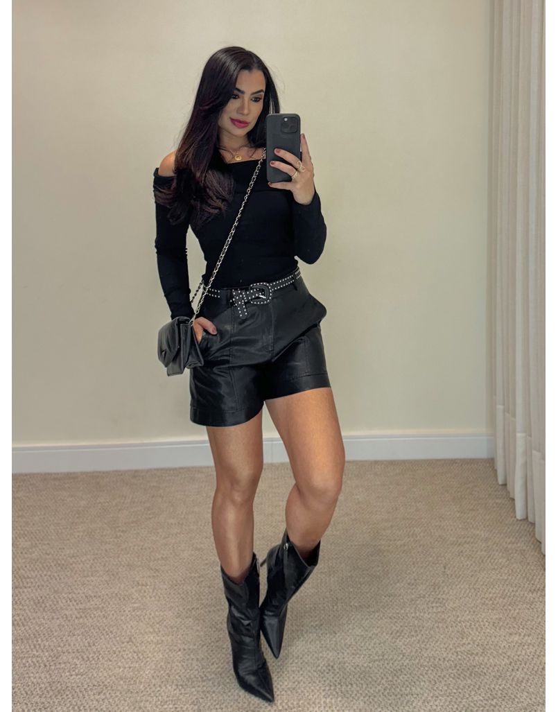 Short Cinto Couro Fake Preto
