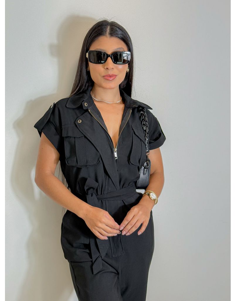Macacão Viscolinho Preto 