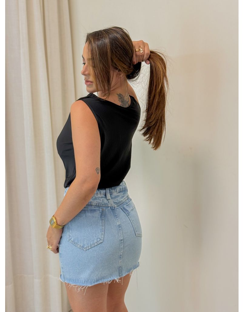 Blusa Gola Tania Preta