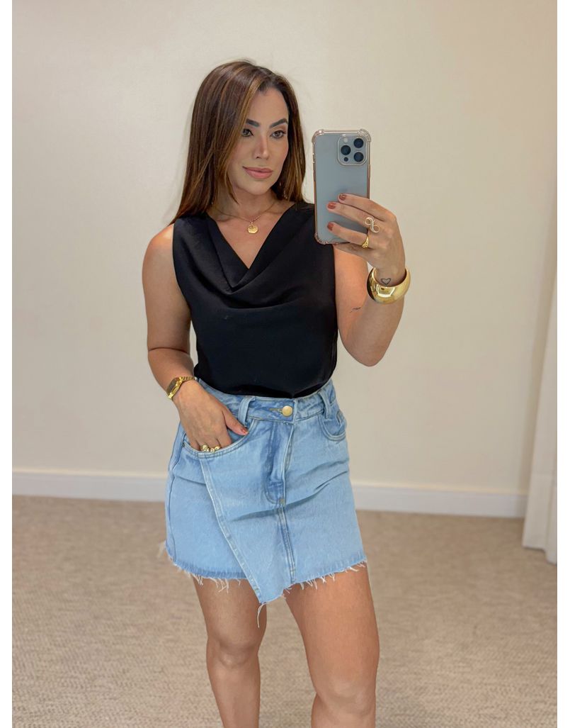 Blusa Gola Tania Preta