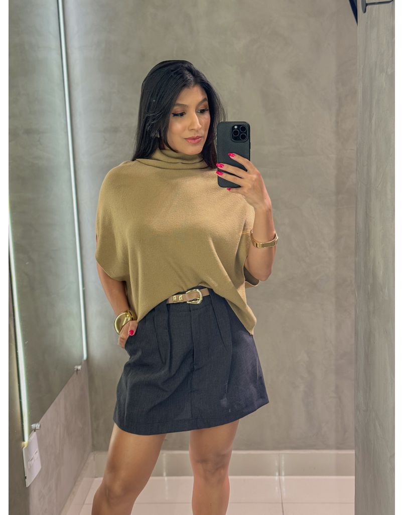 Blusa Gola Alta Basic Capuccino - Loja La Mina 