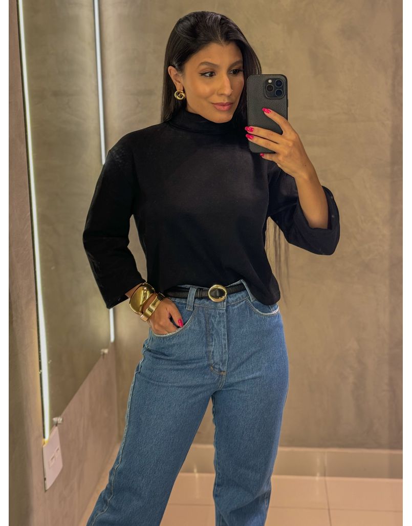 Blusa Canelada Gola Alta Preta - Loja La Mina 