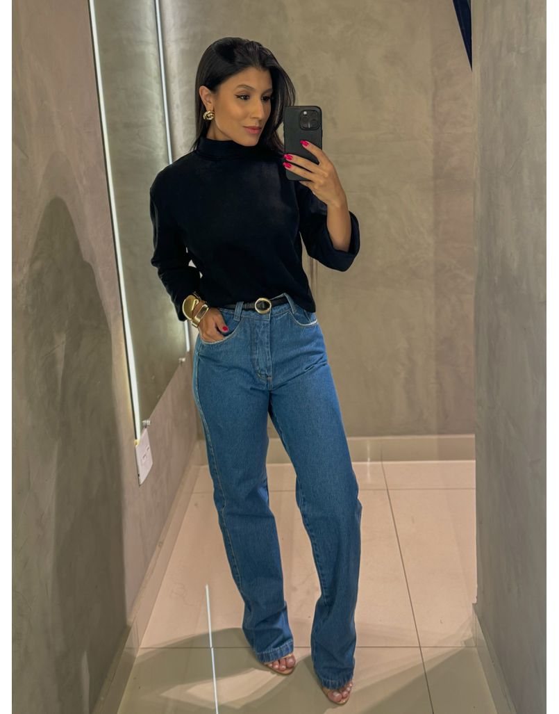 Blusa Canelada Gola Alta Preta