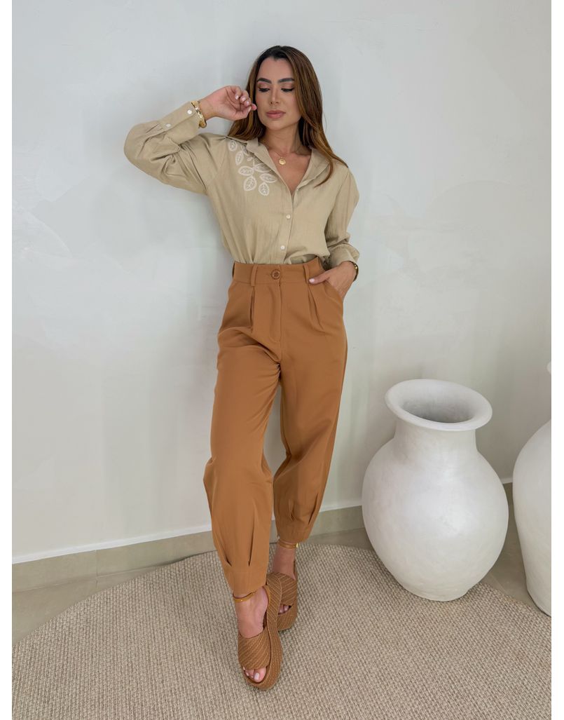 Calça Alfaiataria Cenoura Marrom - Loja La Mina 