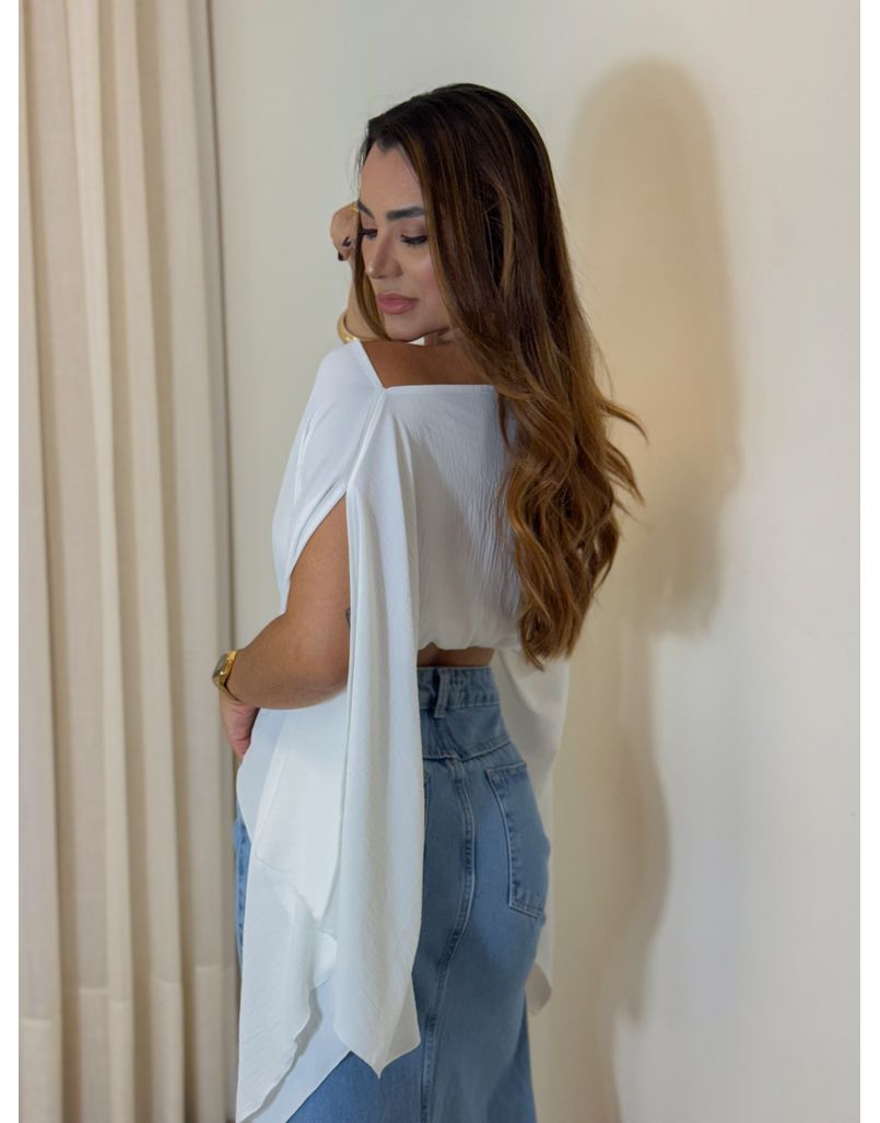 Blusa Capa Nicole Branco