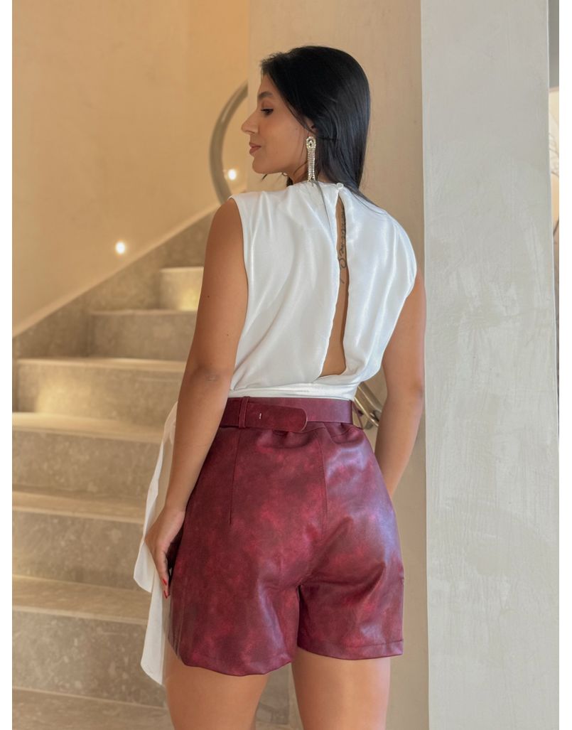 Short Couro Fake Laila Cereja