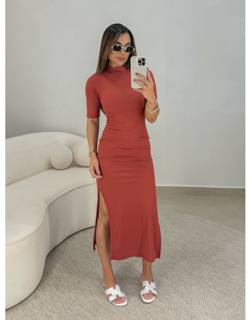 Vestido Canelado Cléo Telha