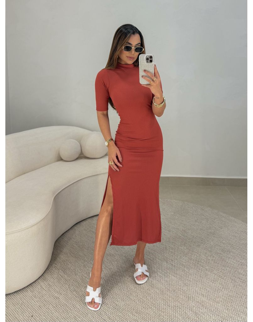 Vestido Canelado Cléo Telha