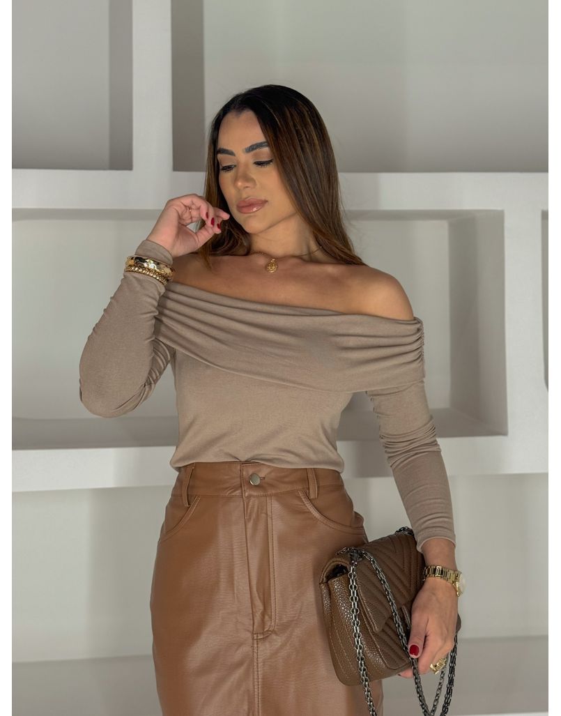 Blusa Ombro a Ombro Avelã - Loja La Mina 
