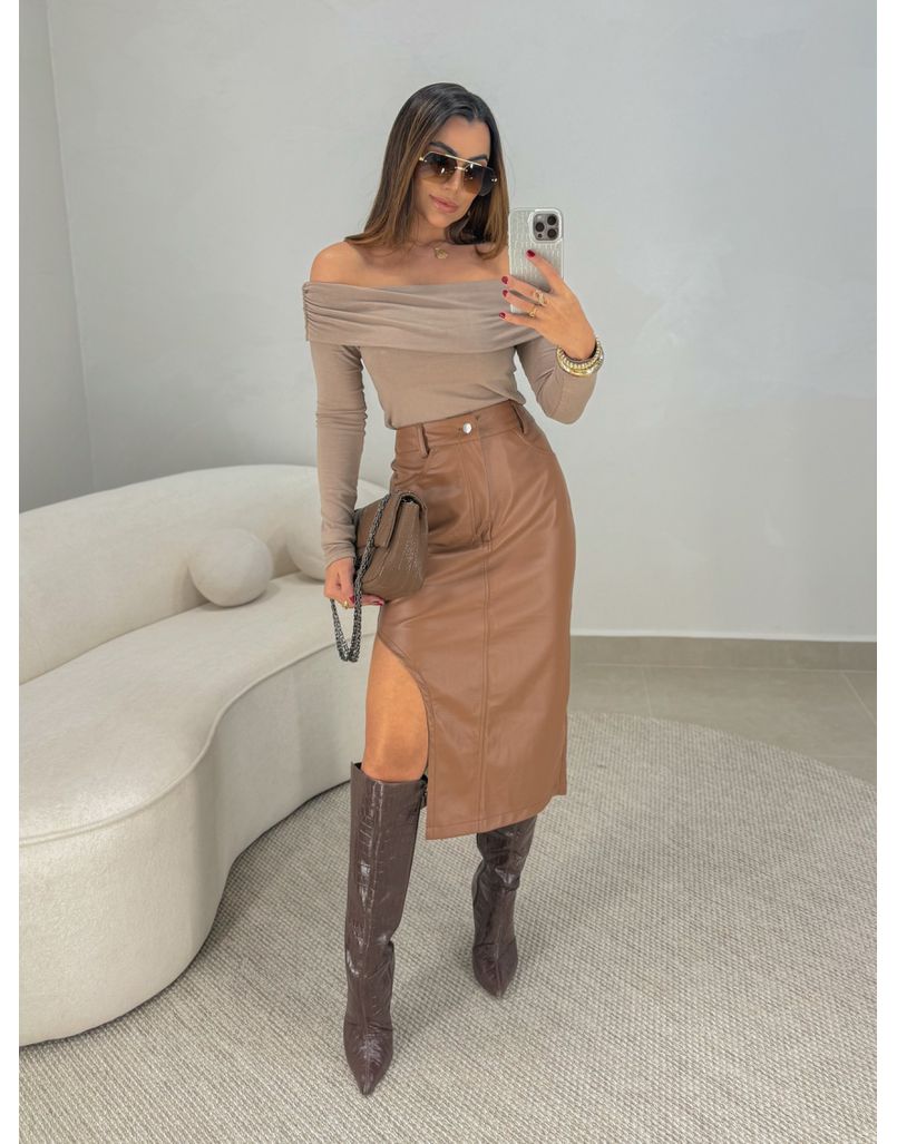 Blusa Ombro a Ombro Avelã