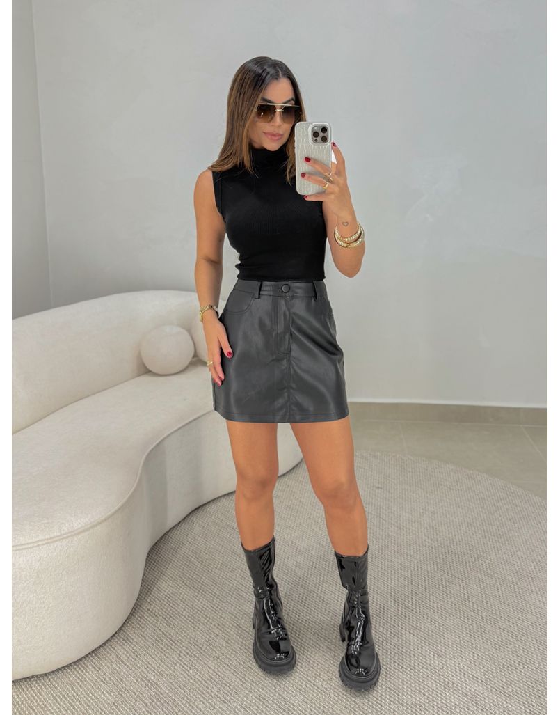 Blusa Regata Gola Alta Preta