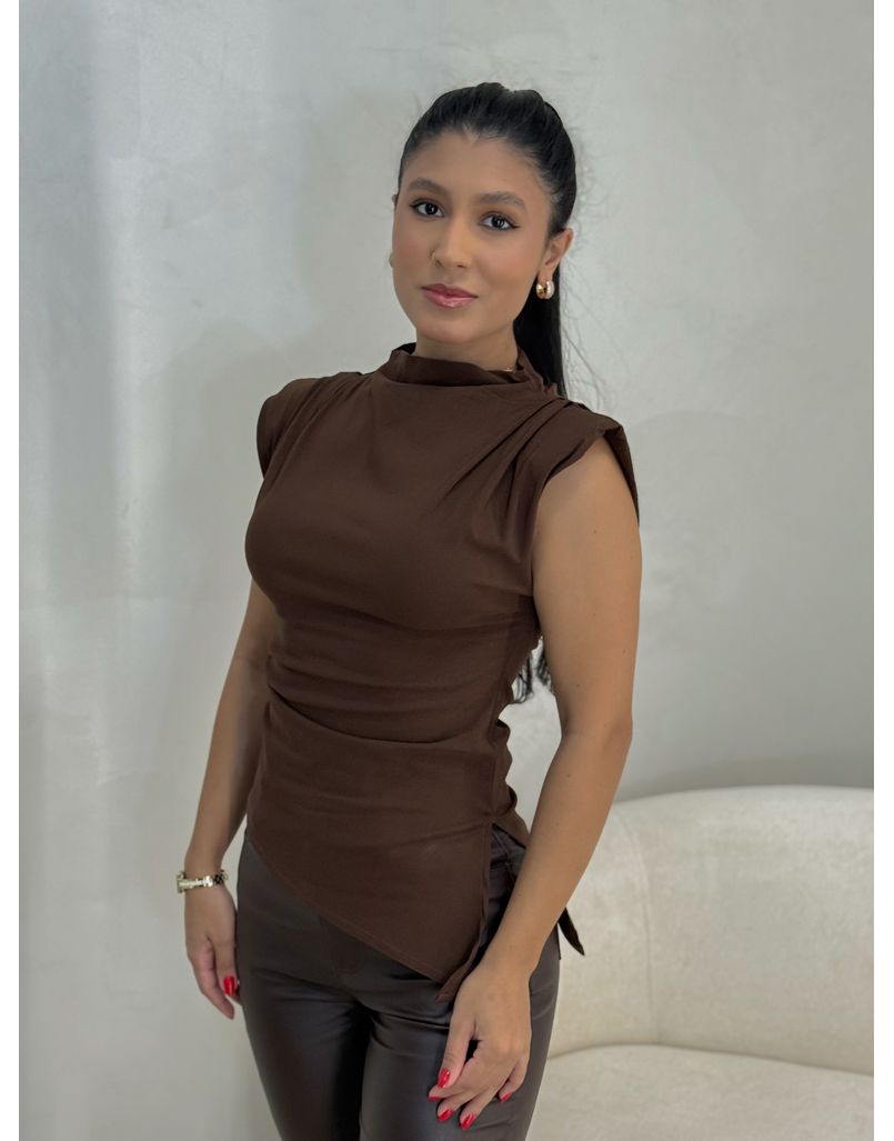 Blusa Assimétrica Nalla Café 