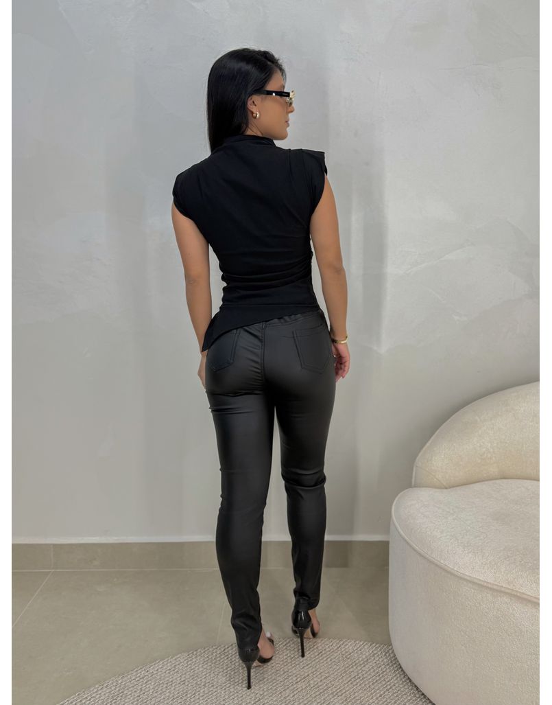Calça Skinny Resinada Preto
