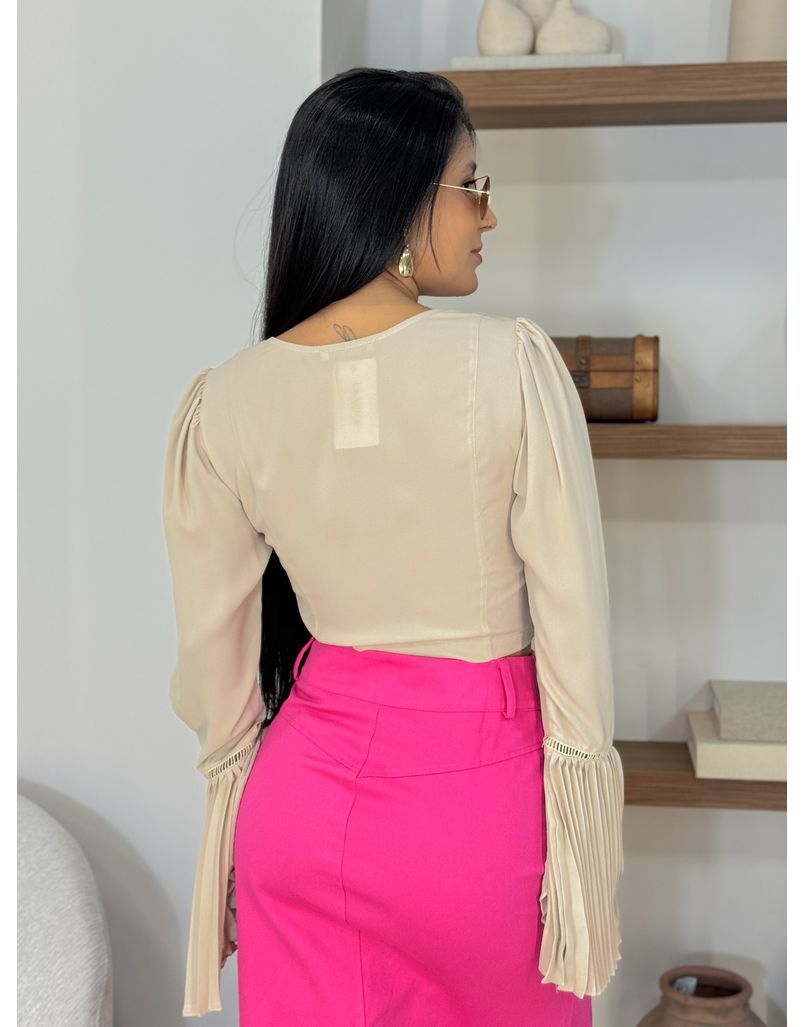 Cropped Tami Areia