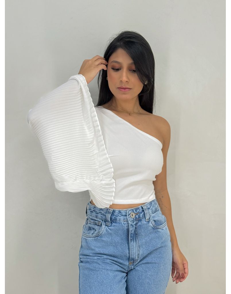Cropped Suzan Off
