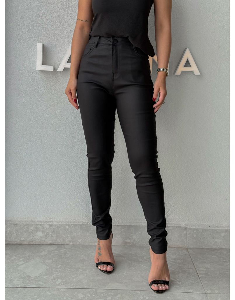 Calça Skinny Resinada Ester Preto