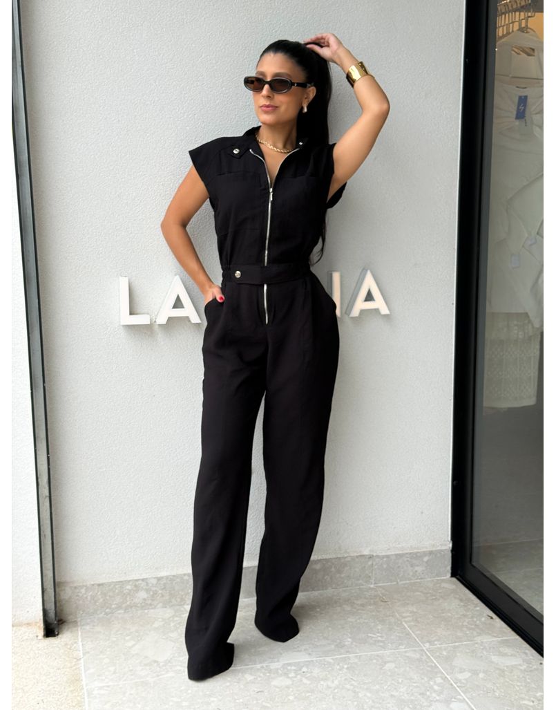 Macacão Tereza Preto 