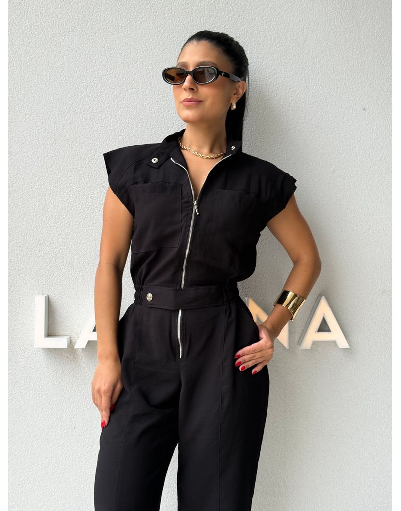 Macacão Tereza Preto 