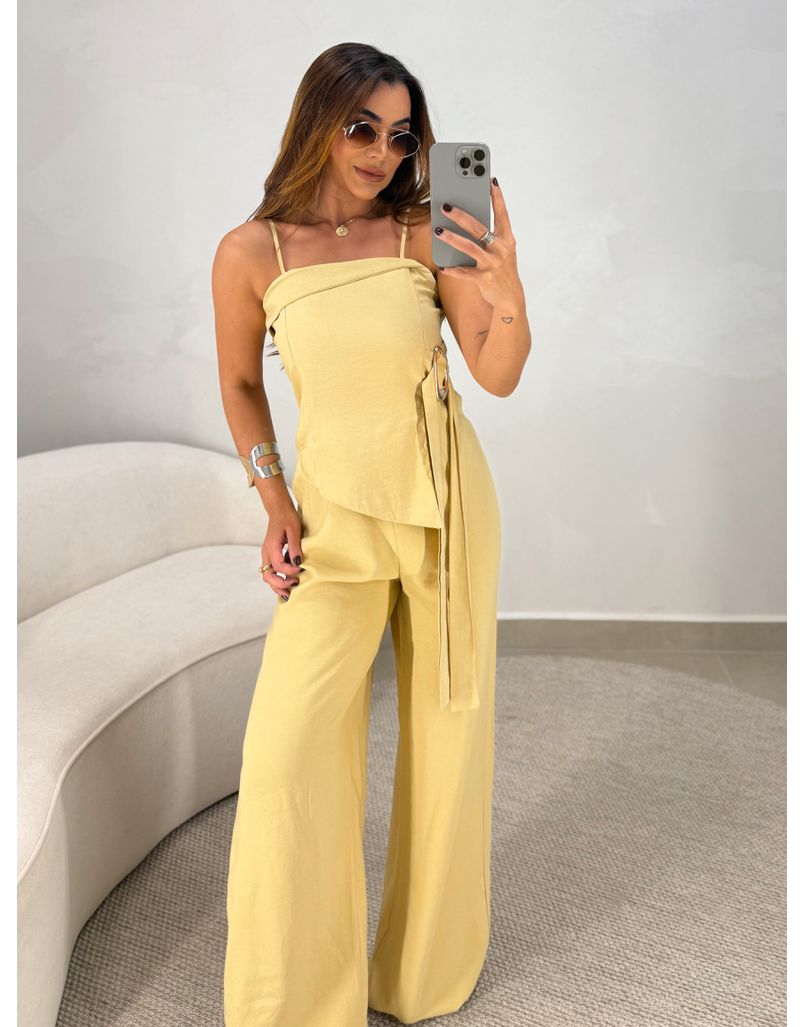 Macacão Fivela Monique Amarelo 