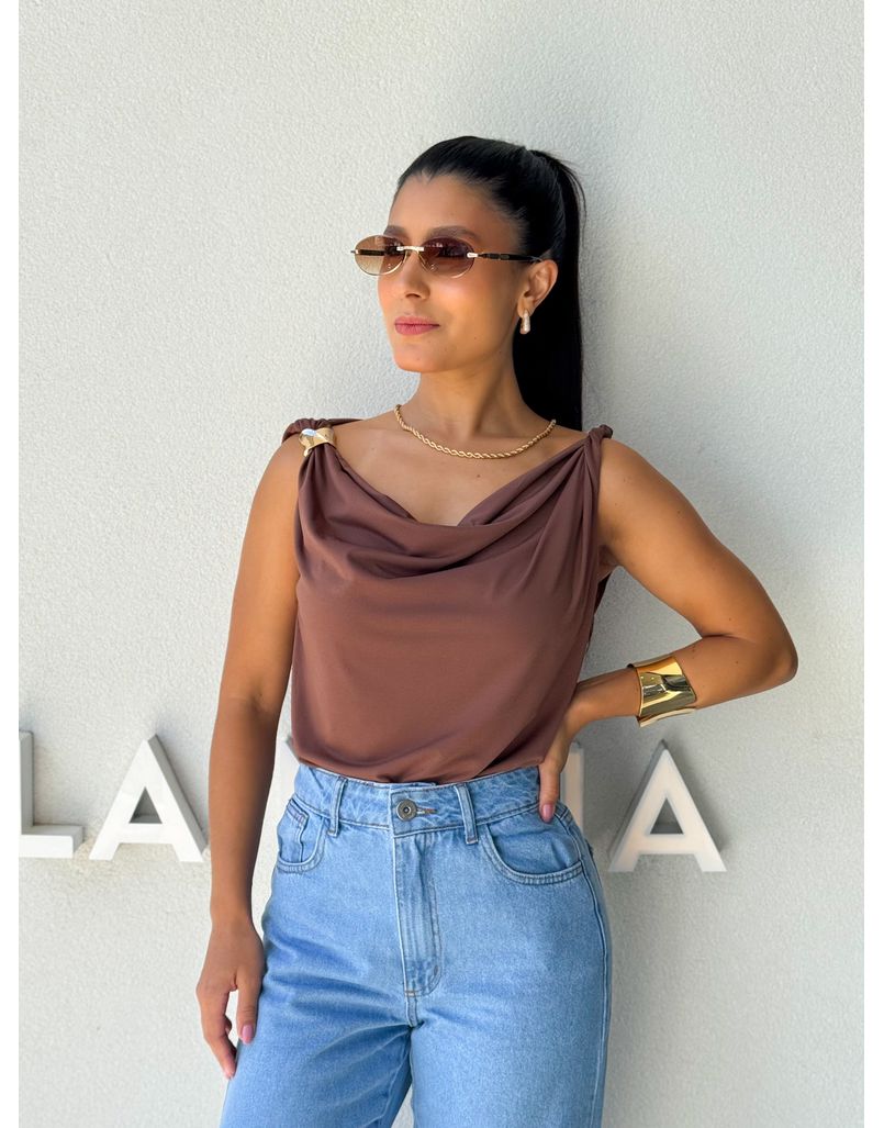 Blusa Ombro a Ombro Emília Café - Loja La Mina 