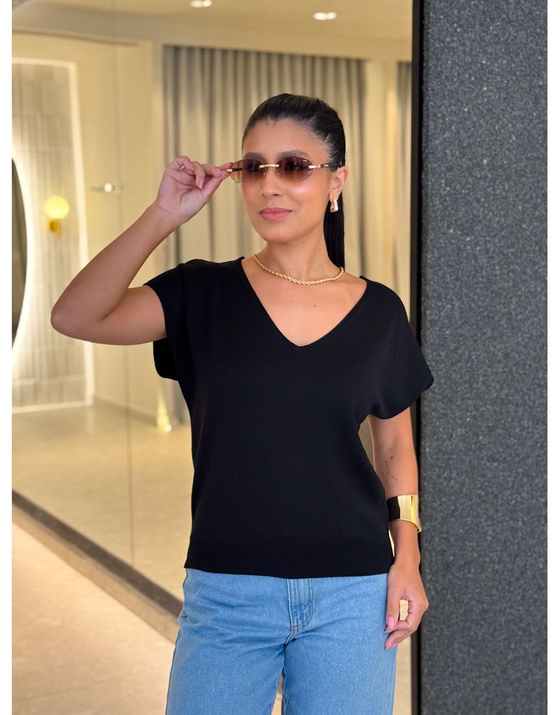 Blusa Decote Eliane Preta